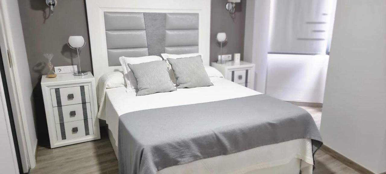 Virrey Del Pino - Apartamento En Baena Eksteriør billede