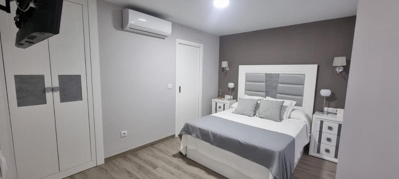 Virrey Del Pino - Apartamento En Baena Eksteriør billede